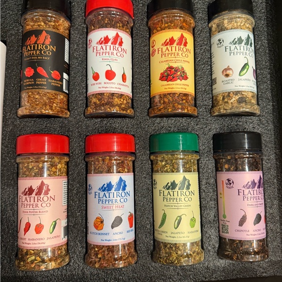 BRAND NEW Flatiron Pepper Co Ultimate Gift Set - Picture 5 of 7